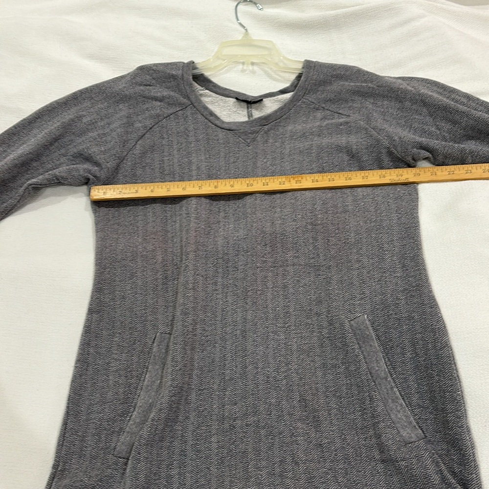 GoLite Womens Sz L 3/4 Sleeve Sweater Dress Gray White Striped Athletic